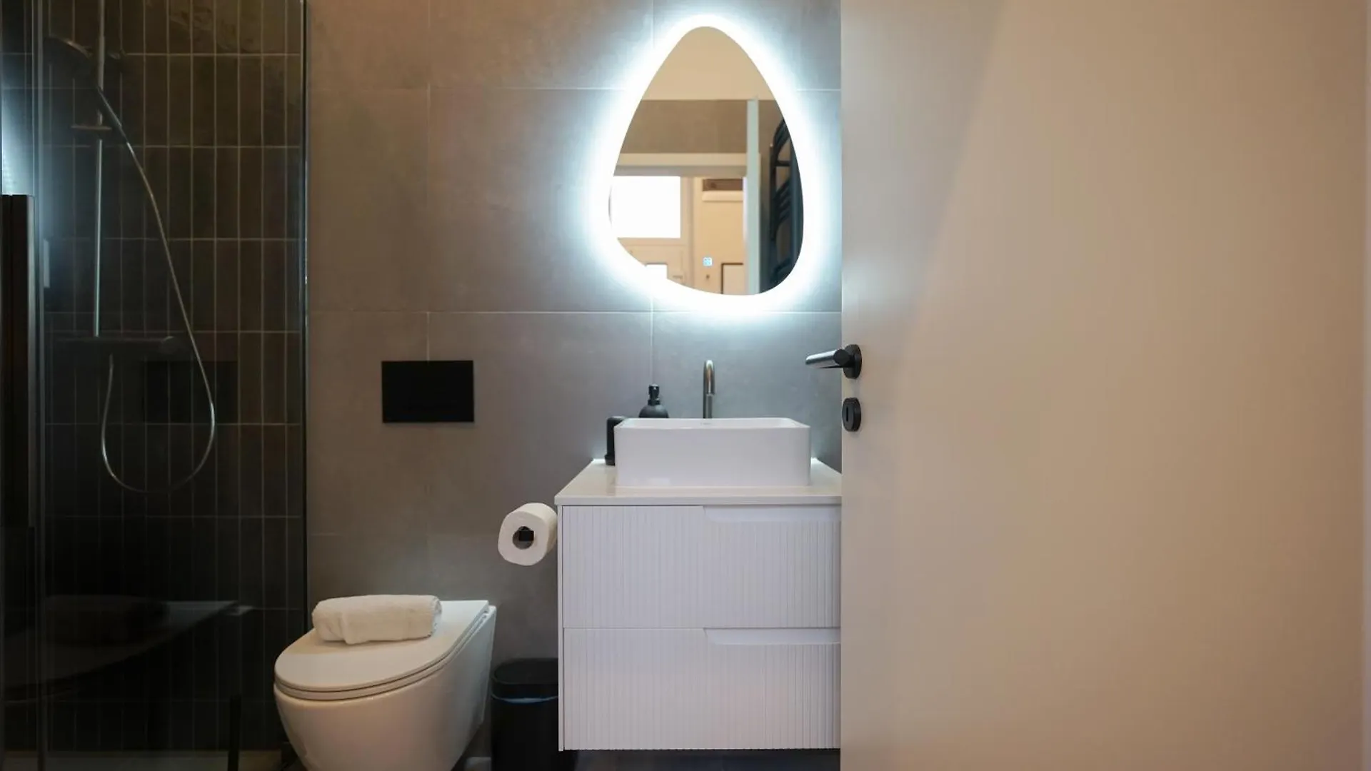 Apartment S7 - Sip Downtown Hideaway - Best Location By Bqa Budapest